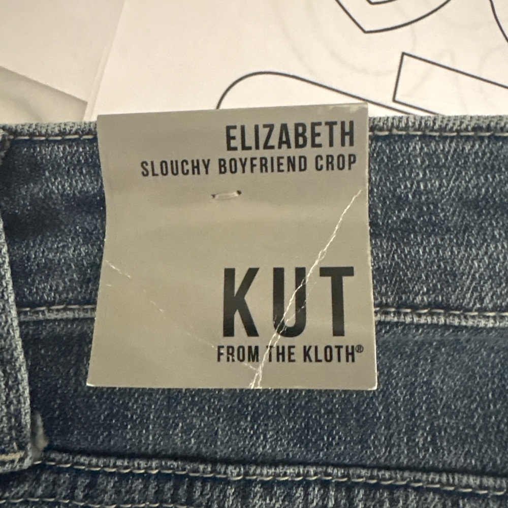 Brand New KUT from the Kloth “Elizabeth” Slouchy Boyfriend Crop Jeans – Size 4
